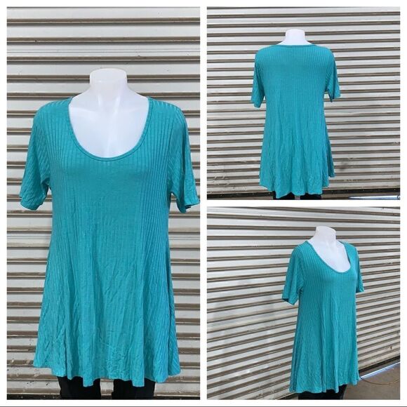 🛍️LuLaRoe size medium teal long top - Picture 1 of 7